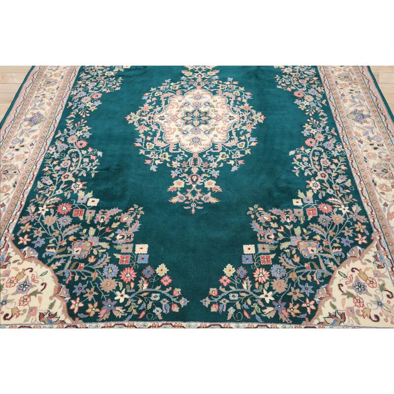 7'5''x9'6'' Hand Knotted Wool Emerald Taabriz Traditional Plush Pile Area Rug - 7' 5'' x 9' 6''