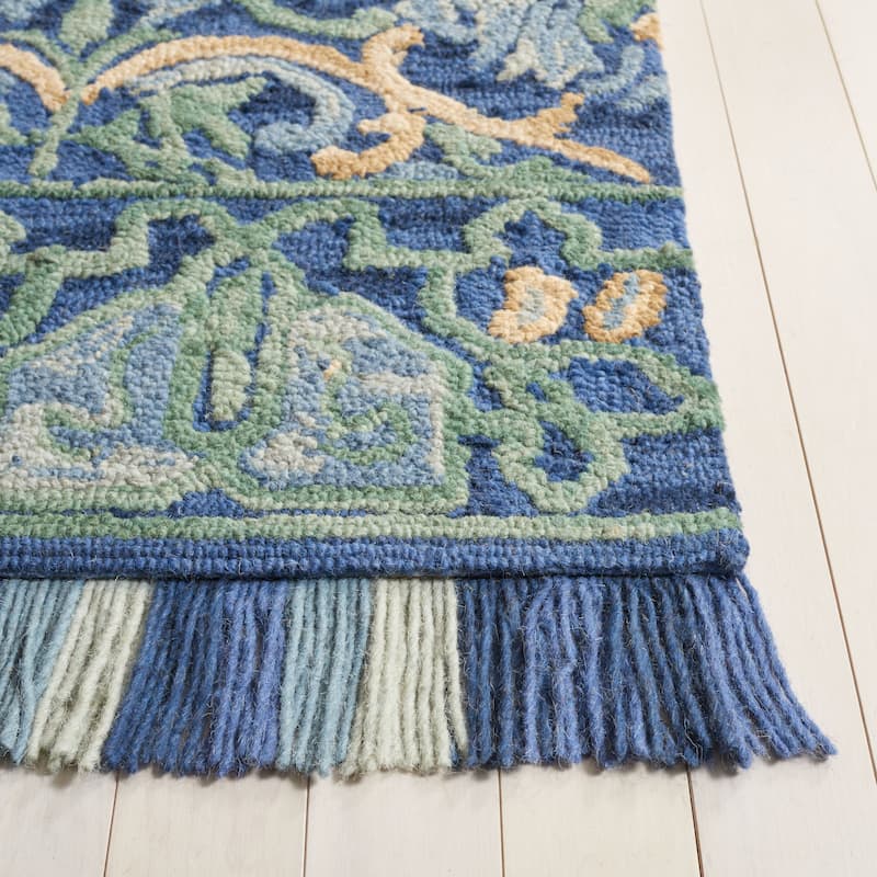 SAFAVIEH Handmade Blossom Parthenia Floral Wool Rug