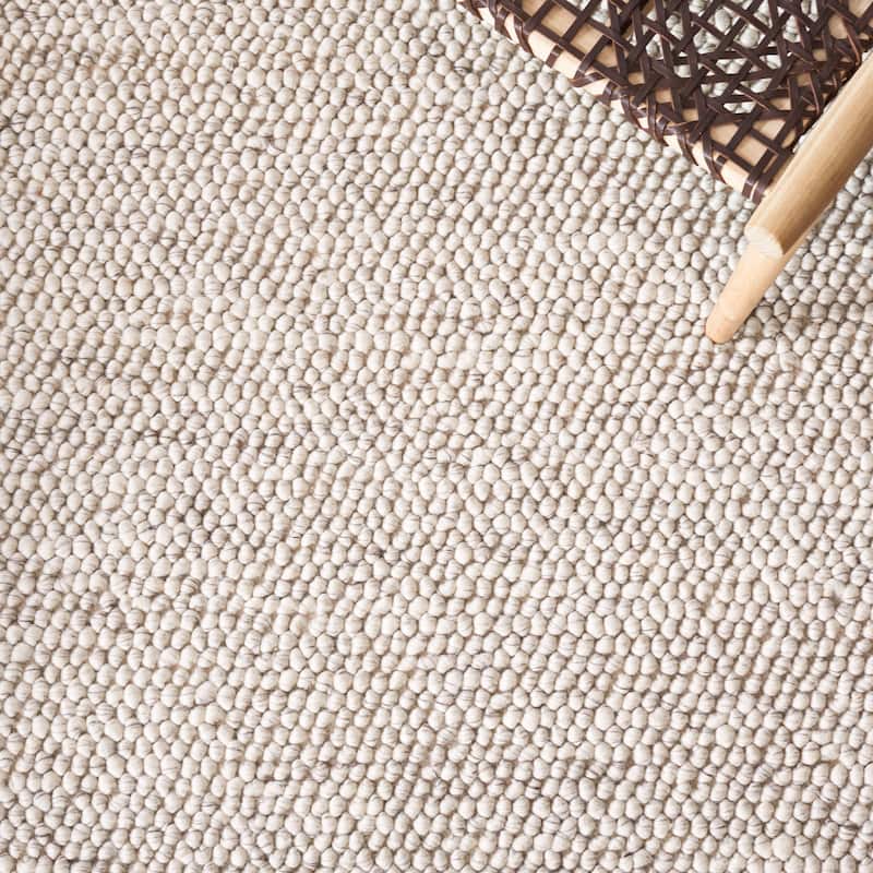 SAFAVIEH Handmade Natura Eduina New Zealand Wool Rug