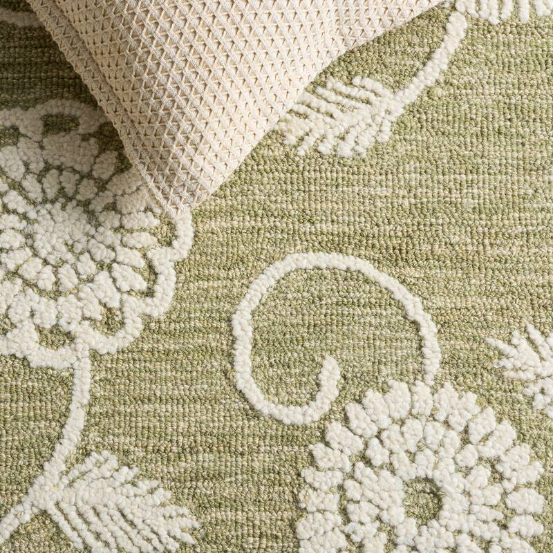 SAFAVIEH Handmade Metro Tehilah Wool Rug