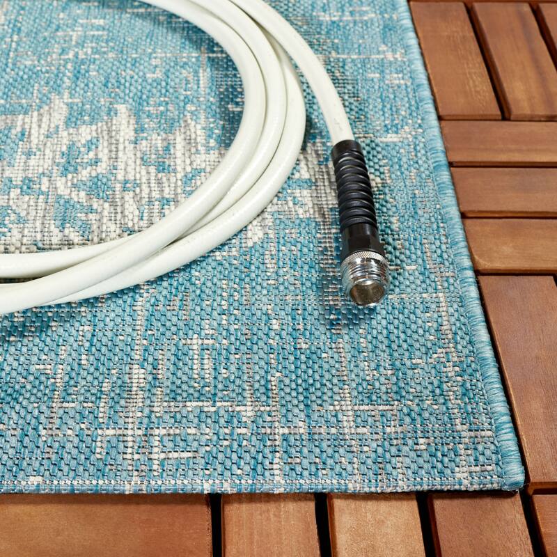 SAFAVIEH Courtyard Mami Transitional Rug