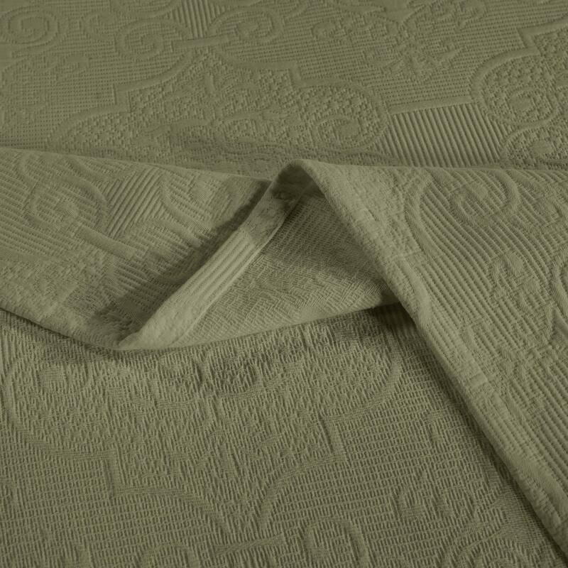 Superior Florin Jacquard Scrolling Medallion Cotton Bedspread Set