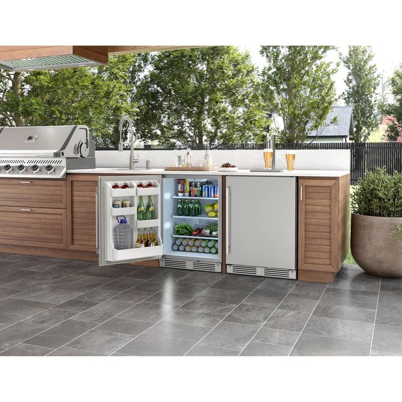 Zephyr PRR24C01A-OD Presrv 24" Wide 5.6 Cu. Ft. Energy Star Certified