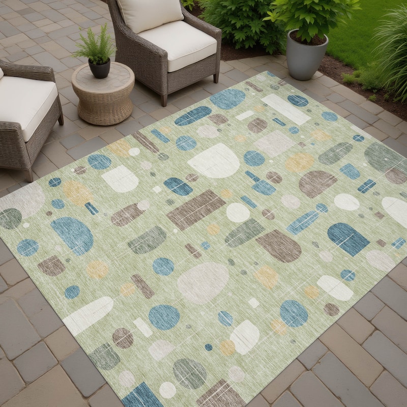 Machine Washable Indoor/ Outdoor Contemporary Fun Chantille Rug