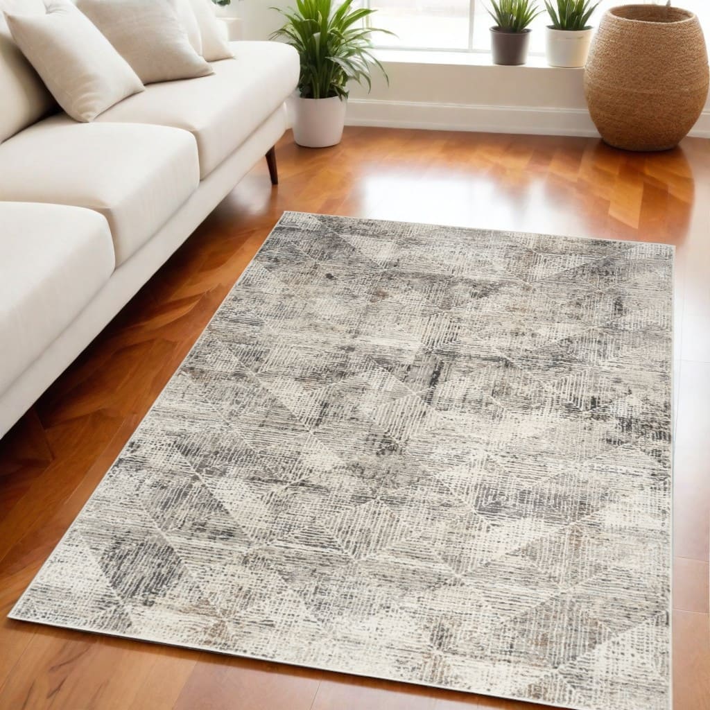 Power Loomed Abstract Modern Non Skid Stain Resistant Area Rug - 87' X '63' X '0.5