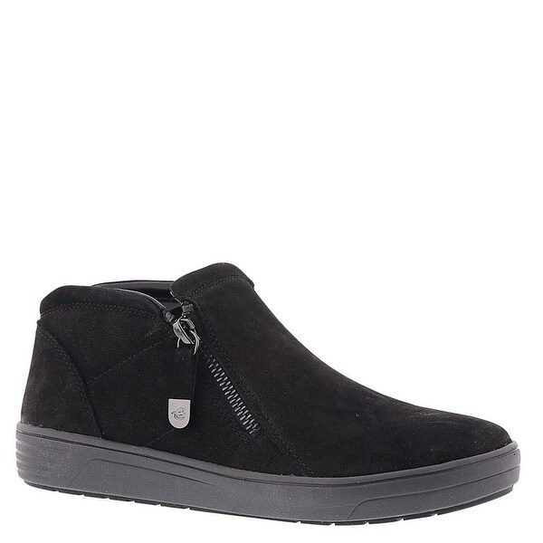 novia casual ankle booties