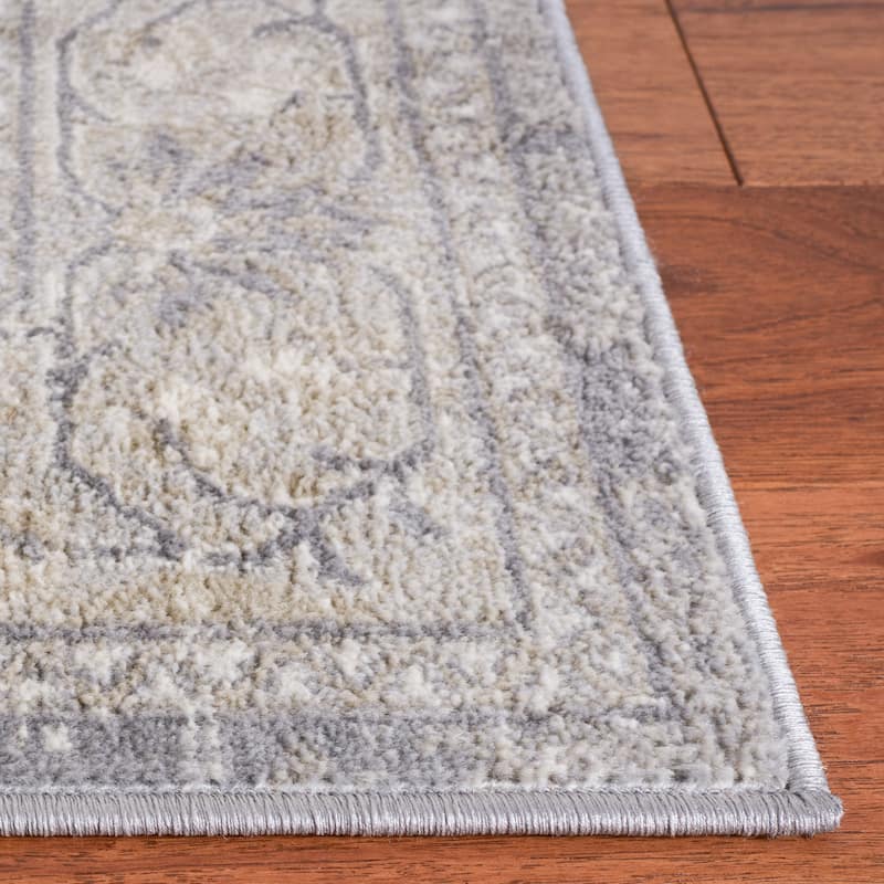 SAFAVIEH Brentwood Taisi Traditional Rug