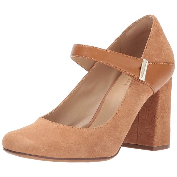 naturalizer platform pumps