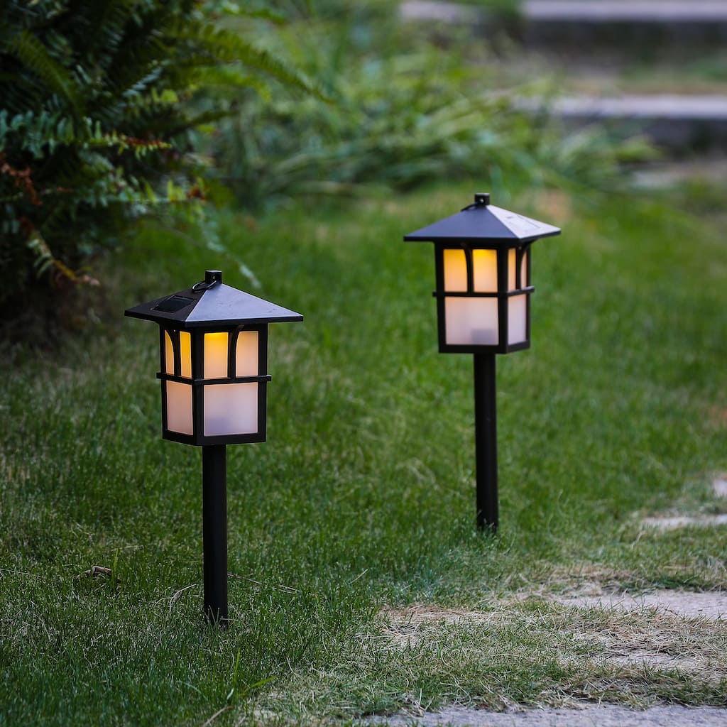 Set of 2 Pagoda Solar Pathway Lights