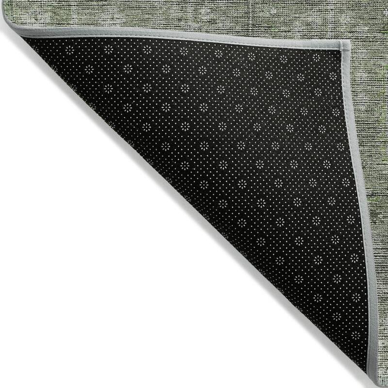 Machine Washable Indoor/ Outdoor Chantille Distressed Traditional Rug