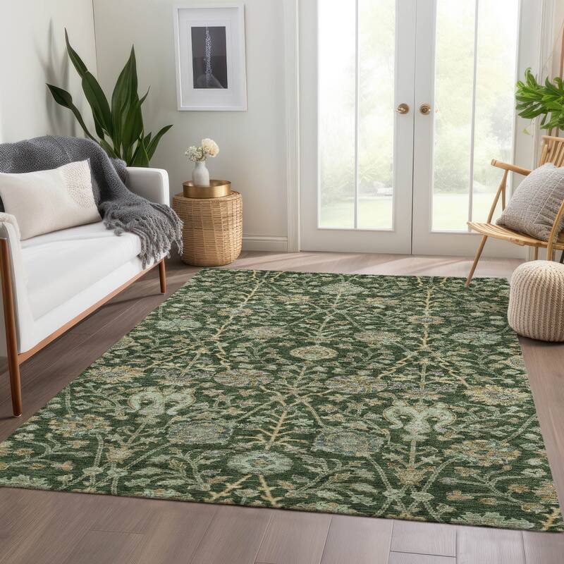 Machine Washable Indoor/ Outdoor Traditional Kashan Chantille Rug
