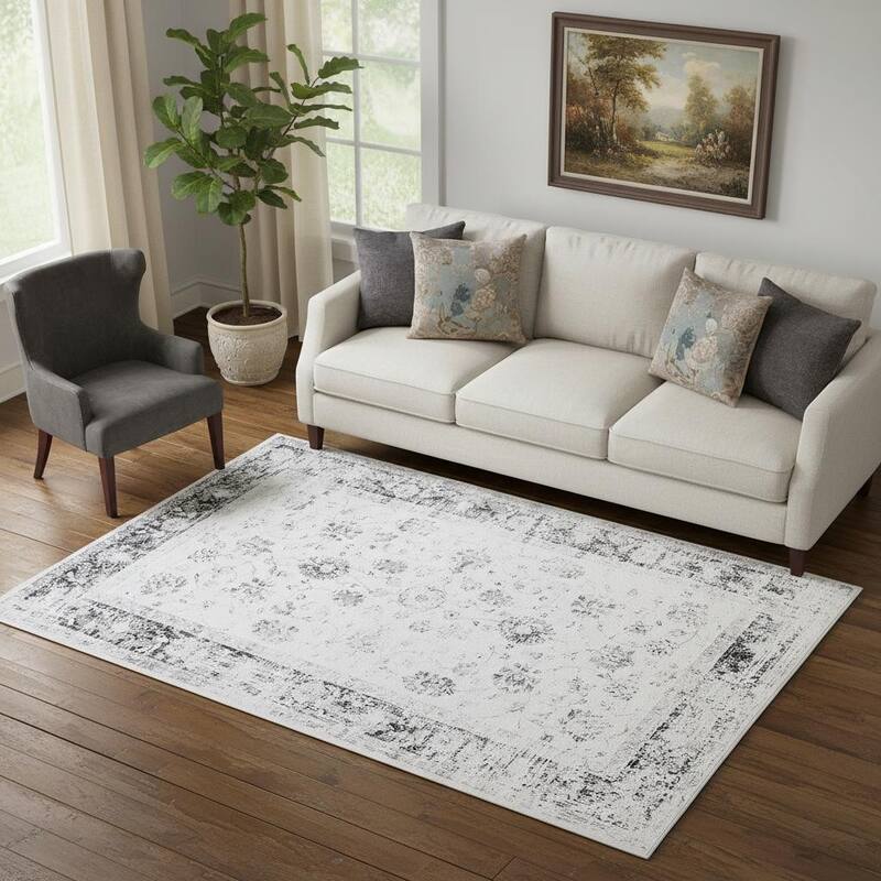 HomeRoots Oriental Traditional Rectangle Area Rug - 5' X 7'