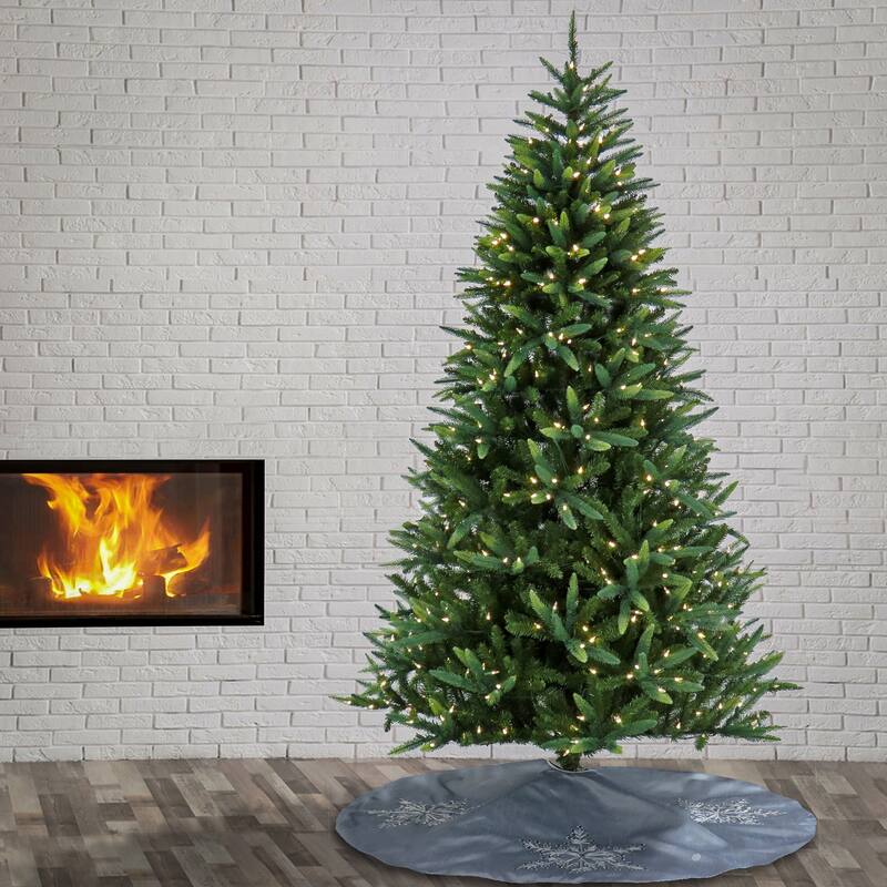 National Tree Company 7.5 ft. Pre-Lit Spada Pine Tree with LED Lights - 7.5 Foot