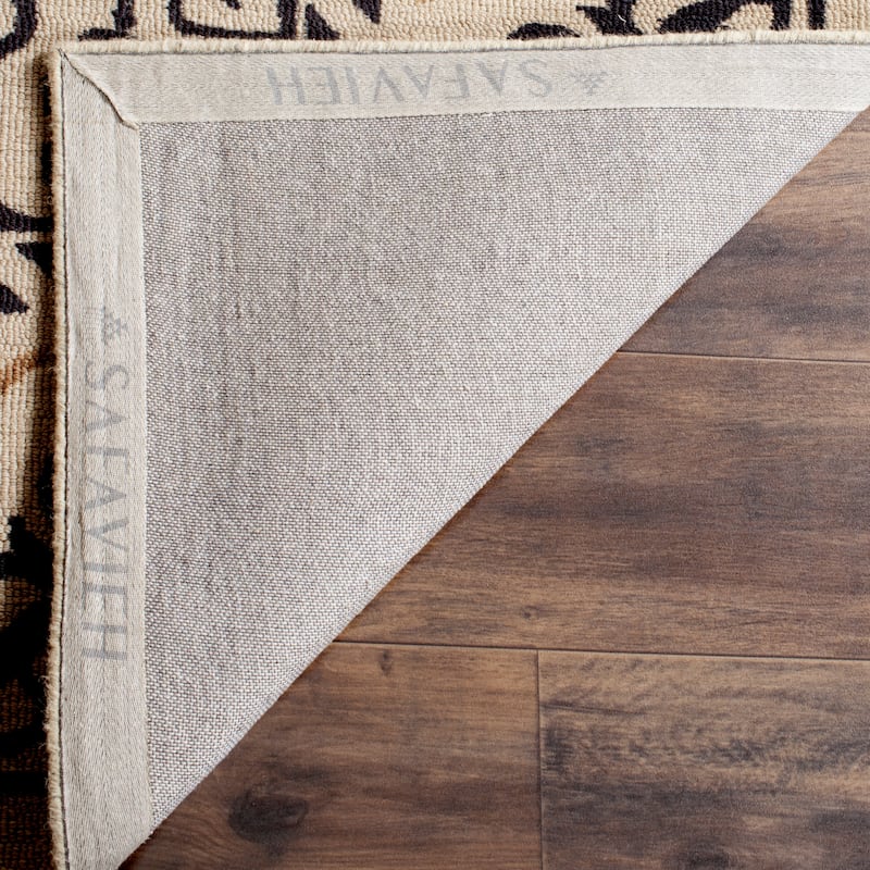 SAFAVIEH Handmade Restoration Vintage Boho Hugrin Oriental Wool Rug