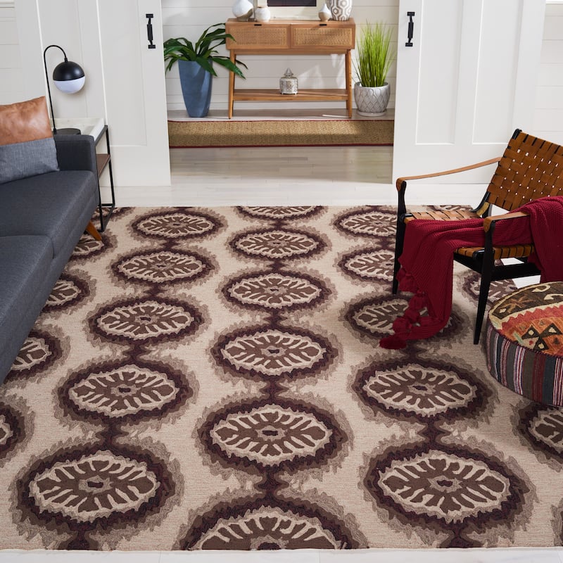 SAFAVIEH Handmade Four Seasons Nevyana Floral Rug - 8' x 10' - Beige/Purple