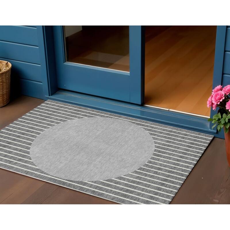 HomeRoots Striped Transitional Rectangle Outdoor Rug - 3' x 5'