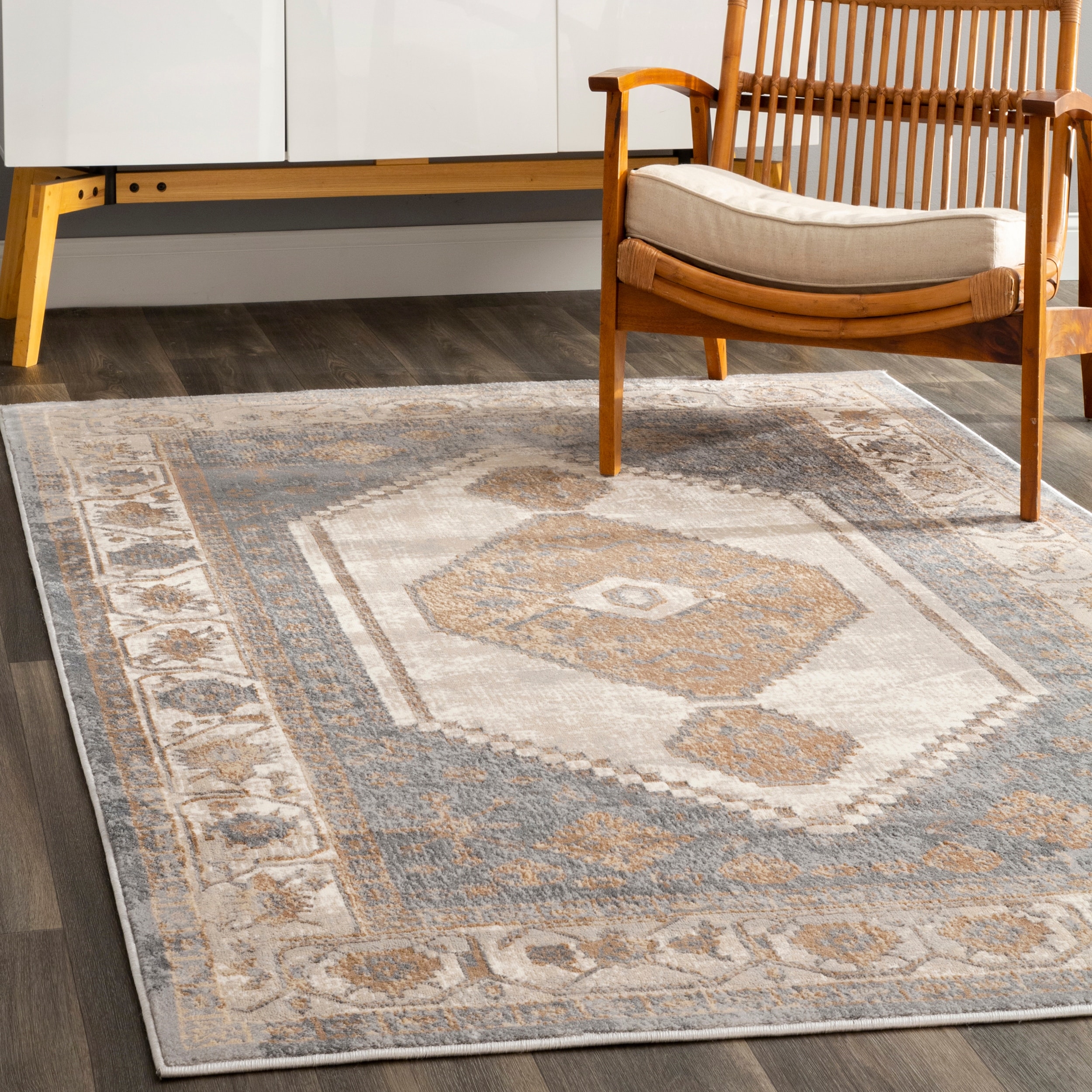 Nuloom Vintage Giada Area Rug