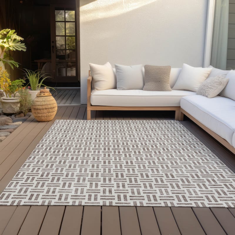 Machine Washable Indoor/ Outdoor Contemporary Basketweave Chantille Rug