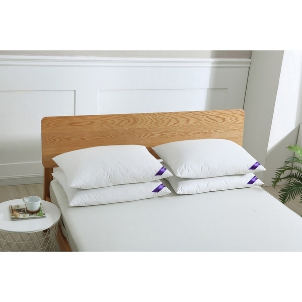 4 pillows discount on bed
