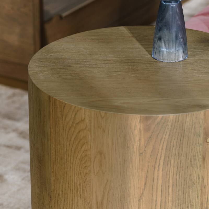 Classic Home Layne 20" Round End Table