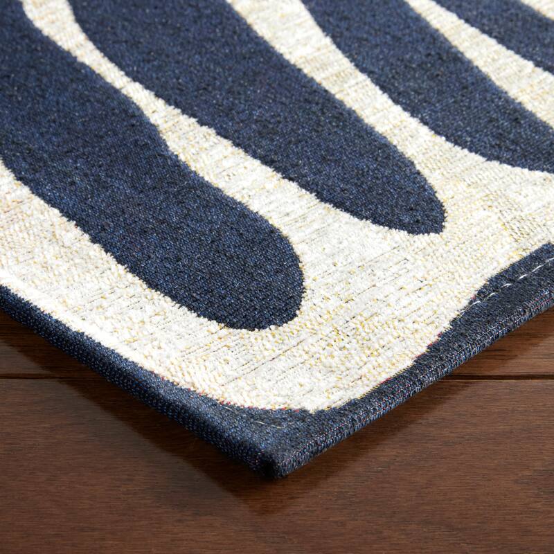 TOWN & COUNTRY LUXE Livie Matisse Cutout Everwash Washable Non-Slip Backing Kitchen Mat