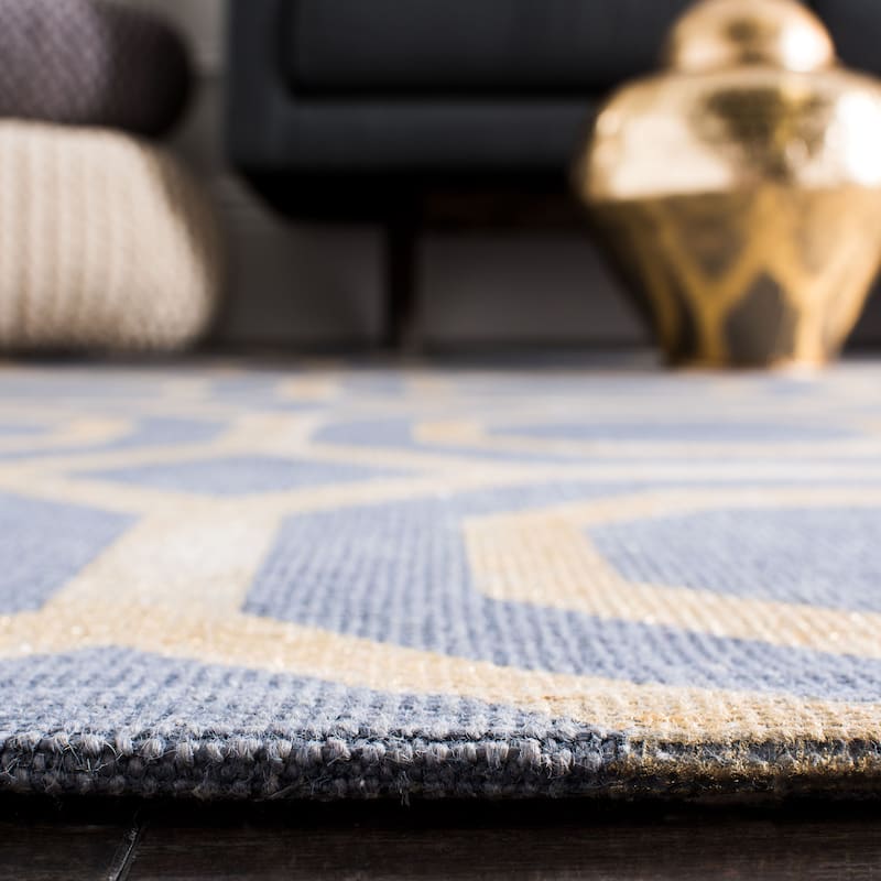 SAFAVIEH Handmade Cedar Brook Igbale Modern Jute Rug