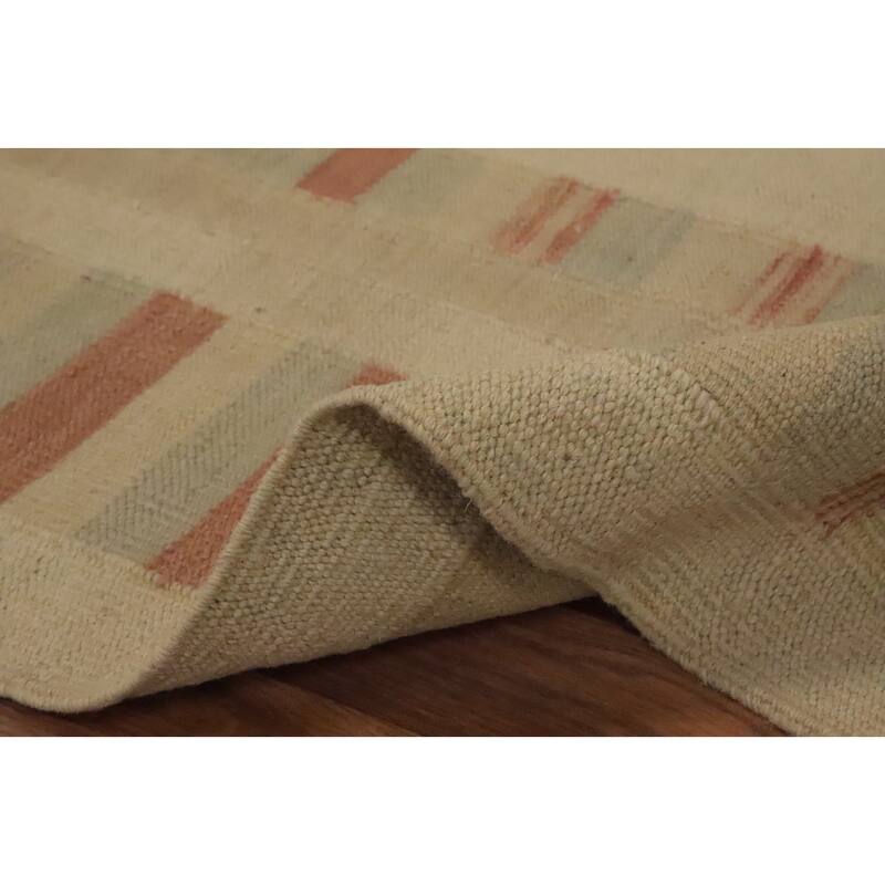 Hand Woven Oriental 100% Wool Carpet Southwestern Tribal Beige & Ivories Kilim Area Rug - 6' 9'' X 4' 8''