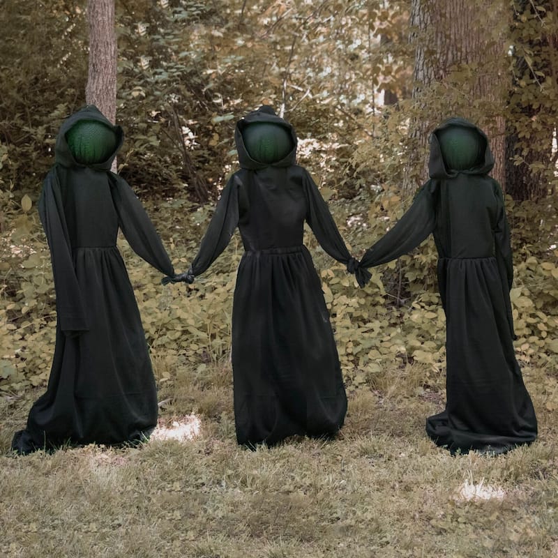 Haunted Hill Farm Trio of Darkness with Glowing Heads and Removable Yard Stakes for Hanging Halloween Decoration