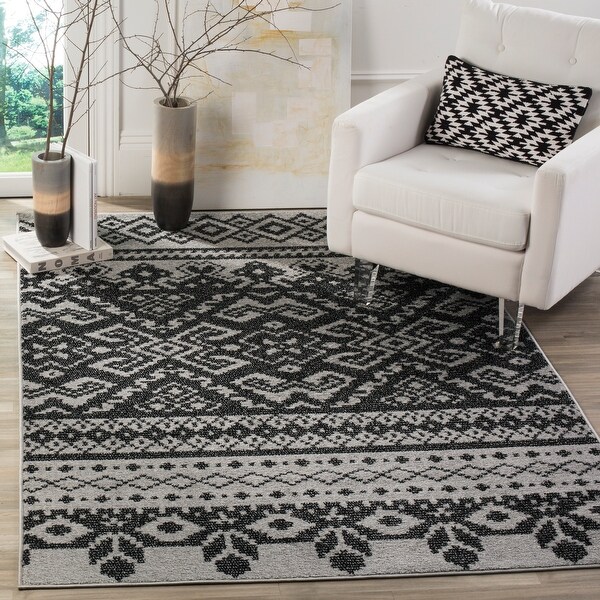 SAFAVIEH Adirondack Dixie Rustic Boho Rug. Opens flyout.