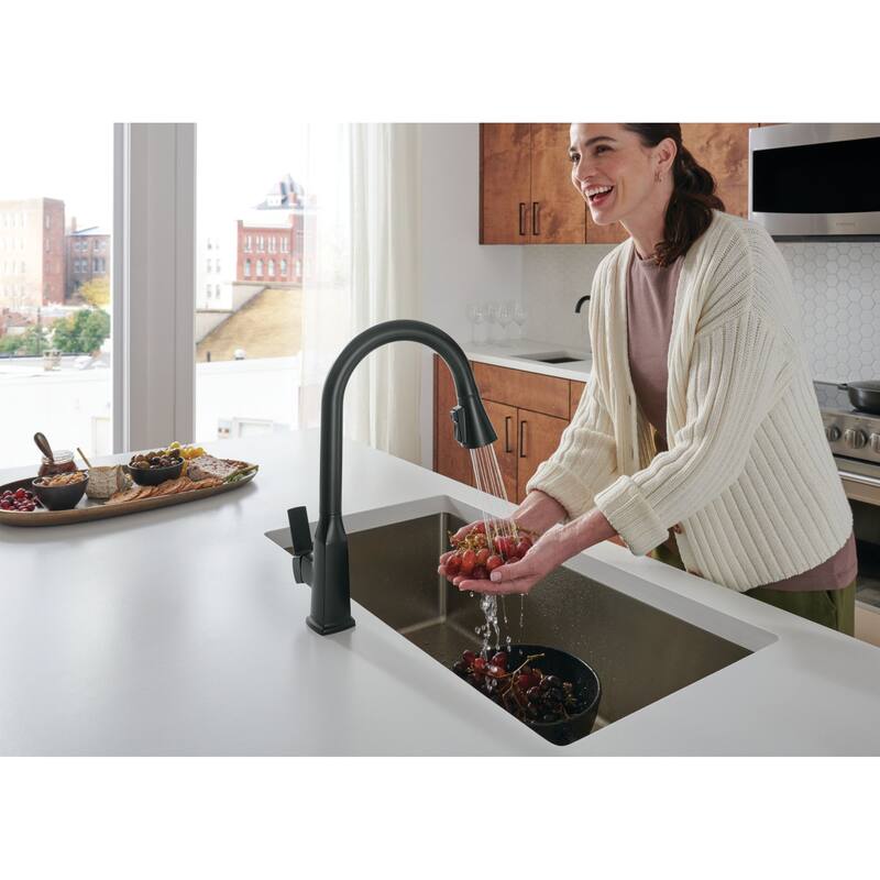 Peerless P7971LF Ezra 1.5 GPM Single Hole Pull Down Kitchen Faucet - Chrome
