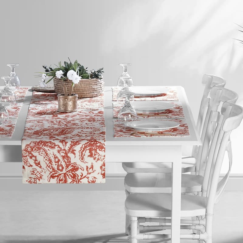 Exclusive Fabrics Edina Printed Cotton Table Runner & Placemats