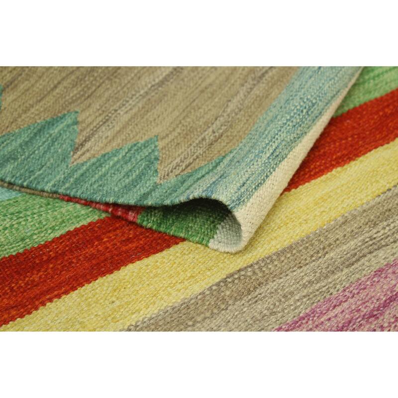 Modern Flatweave Pazira Ivory/Green Rug - 5'10" x 8'0"