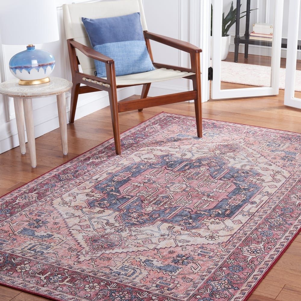 SAFAVIEH Tucson Machine Washable Slip Resistant Lenore Traditional Rug