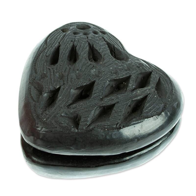Novica Handmade Heart & Diamonds Barro Negro Mini Jewelry Box