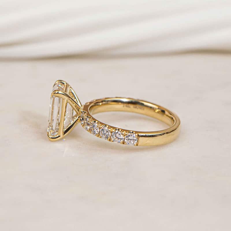Kobelli Sunset Line 6 Carat Lab Grown Diamond Certified 14k Solid Gold Emerald-cut Comfort Fit French Pavé Louvre Ring (EF/VS)