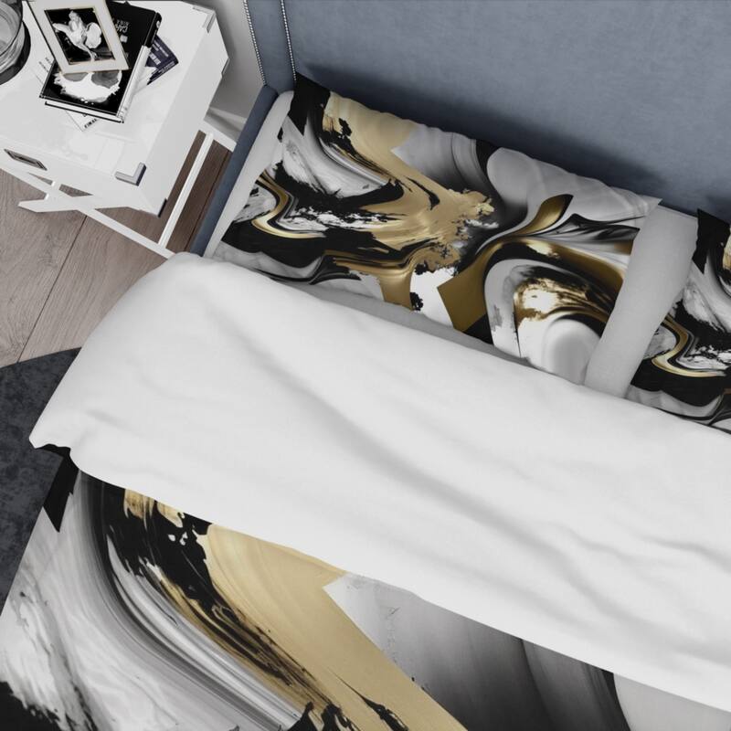 Designart "Golden Wave Reflections II" Black Modern - Bedding Set With Shams