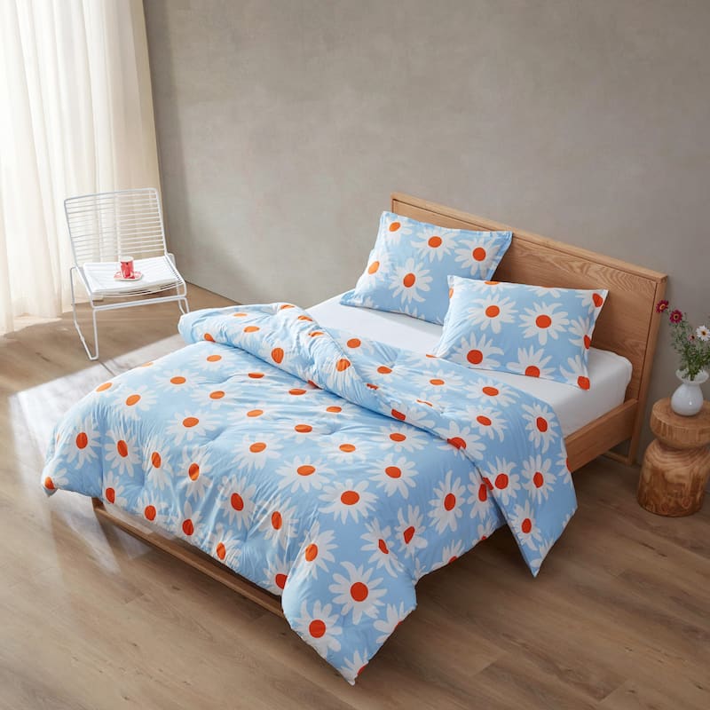 Marimekko Rakastaa Ei Rakasta Cotton Blue Reversible Comforter Set