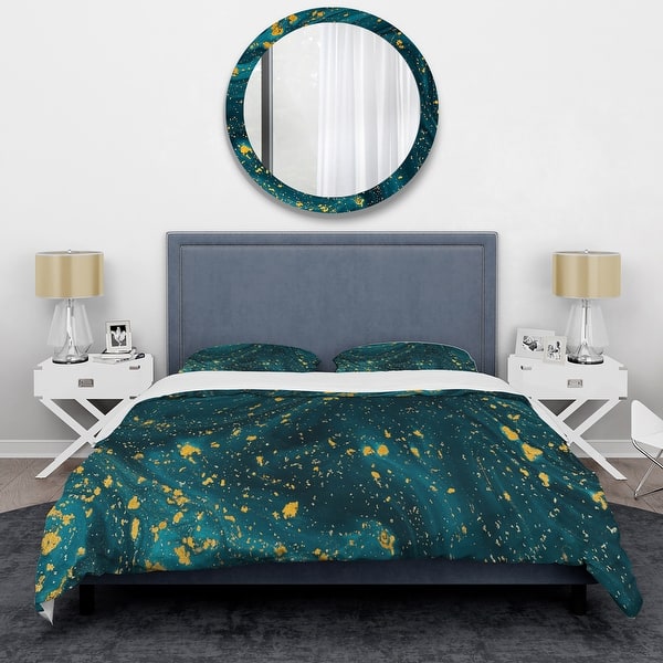 https://ak1.ostkcdn.com/images/products/is/images/direct/091d7f808da1cf2dd9668636ef72646afdbb6583/Designart-%27Dark-Blue-Marble-With-Golden-Glitter%27-Modern-Duvet-Cover-Comforter-Set.jpg?impolicy=medium