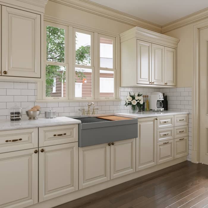 DeerValley 33"L X 20"W Double Bowl Workstation Farmhouse Kitchen Sink With Cutting Board And Dish-Drying Rack