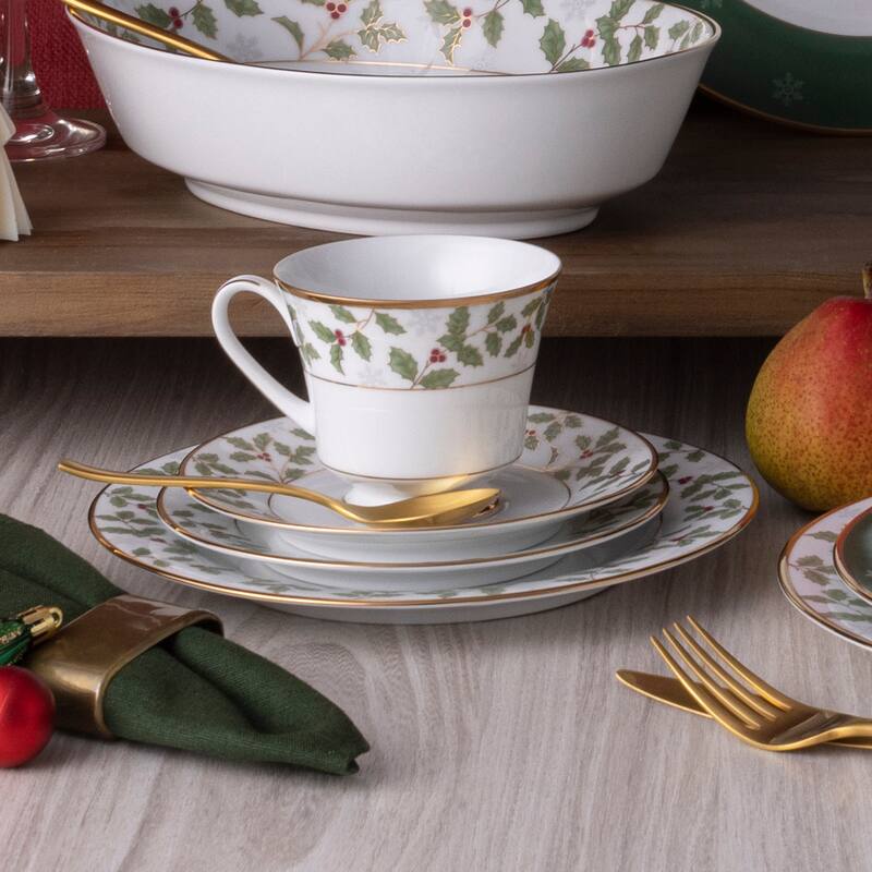 Noritake Holly & Berry Gold 5-Piece Place Setting, Service for 1