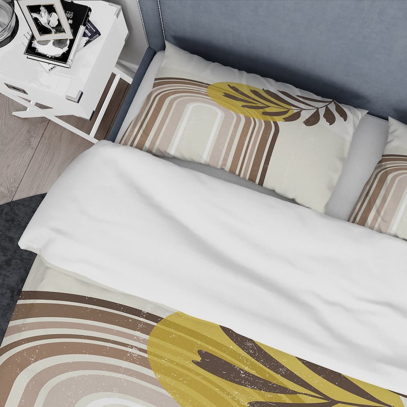 Designart 'Abstract Sun and Moon With Leaf In Earth Tones' Modern Duvet Cover Set