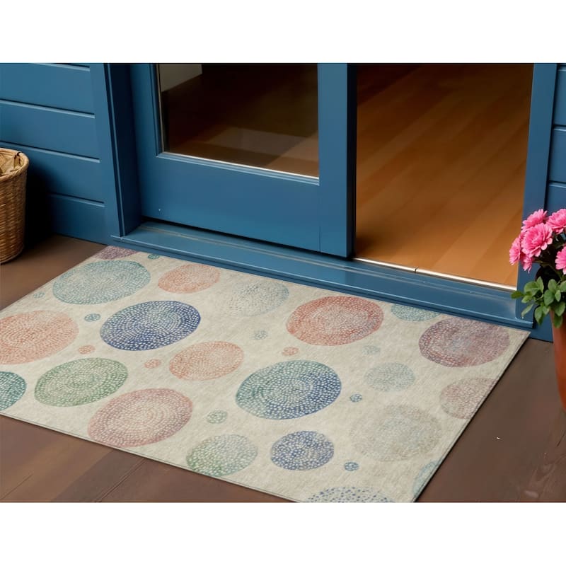 HomeRoots Geometric Transitional Rectangle Outdoor Rug - 3' x 5'