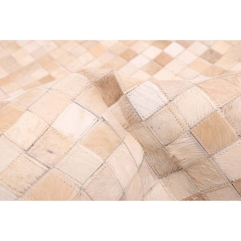 ECARPETGALLERY Handmade Cowhide Patchwork Beige Leather Rug - 6'1 x 6'0