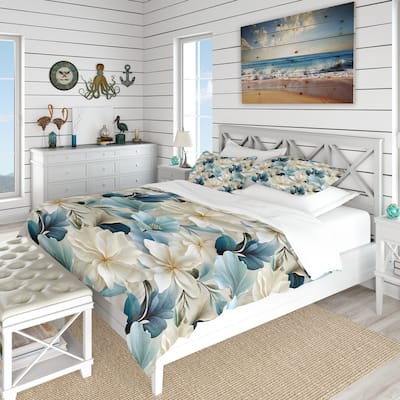 Designart "Coastal Symphony Tropical Pattern" Beige Tropical - Bed Cover Set With Shams
