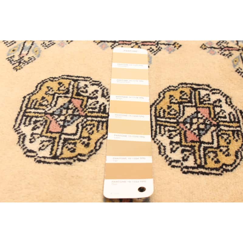 ECARPETGALLERY Hand-knotted Peshawar Bokhara Beige Wool Rug - 3'3 x 5'4