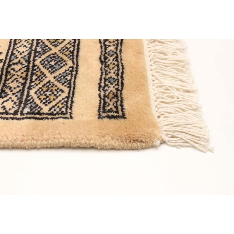 ECARPETGALLERY Hand-knotted Peshawar Bokhara Beige Wool Rug - 3'1 x 5'0