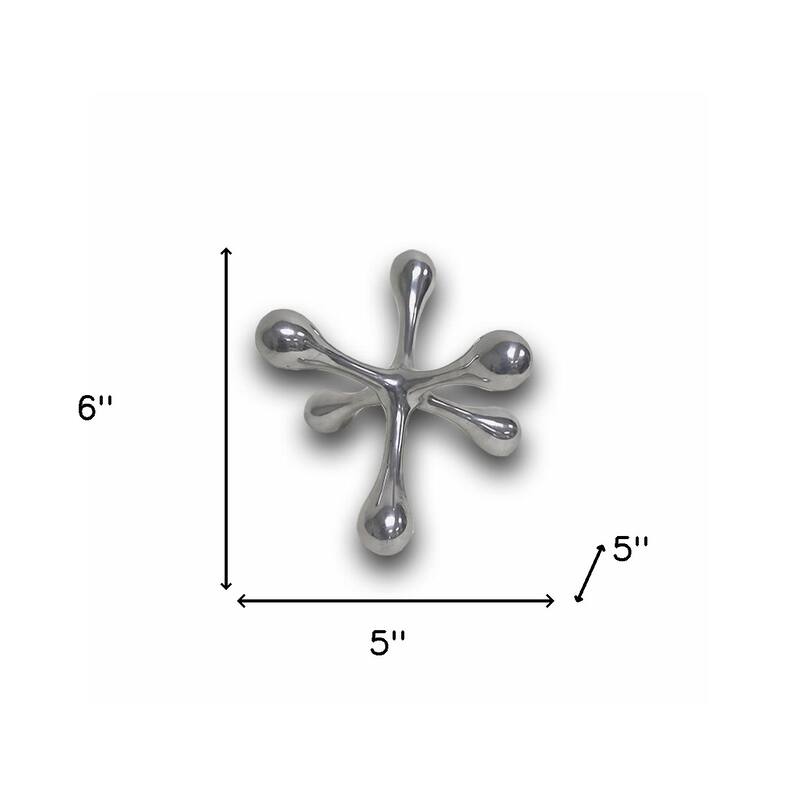 HomeRoots 5" Silver Finish Decorative Jack - 5' X '6' X '5