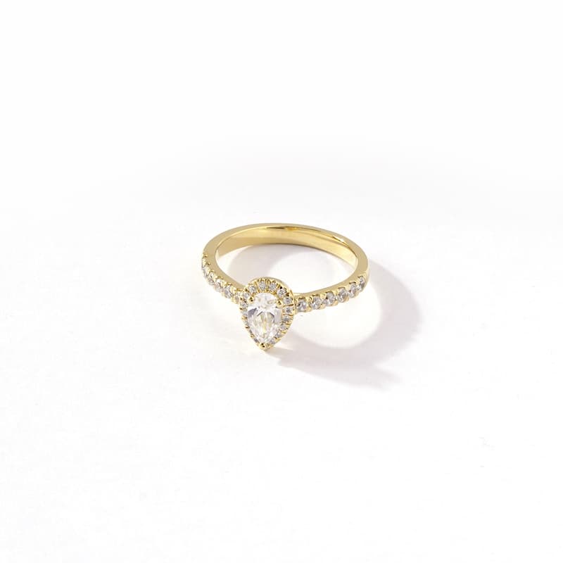 3/4ct TDW Diamond Pear Shape Halo Engagement Ring in 10k Gold