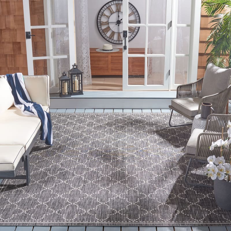 SAFAVIEH Courtyard Slavomira Indoor/ Outdoor Waterproof Patio Backyard Rug - 5'5" x 7'7" - Black/Grey