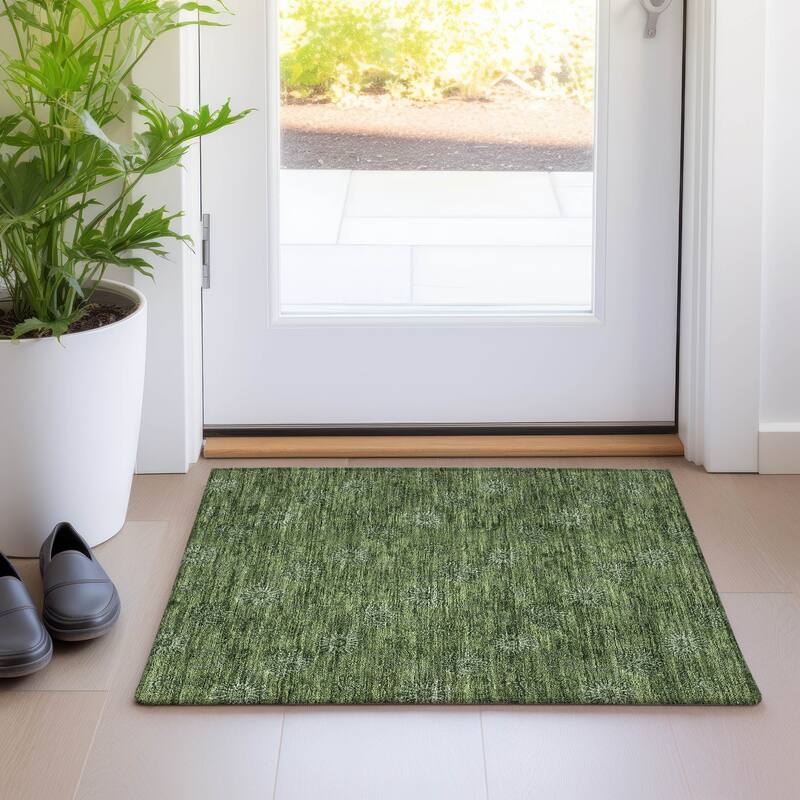 Machine Washable Indoor/ Outdoor Chantille Floral Burst Rug